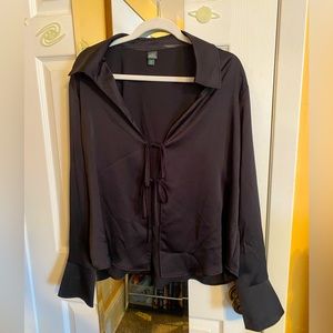 Women’s Bell Long Sleeve Satin Fly Away Top - Wild Fable - Black - XXL